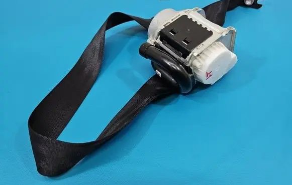 Audi A4 S4 B9 8W Rear seatbelt 8W0857805B IMPRK1602057
