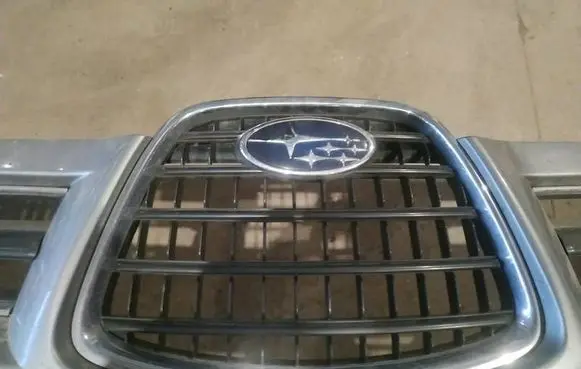 Subaru B9 Tribeca Front grill 