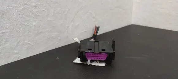 Cupra Born EUR ISO radio connector 10E858161