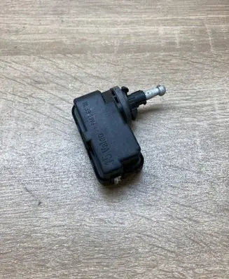 Opel Astra H Headlight level adjustment motor 22H06C