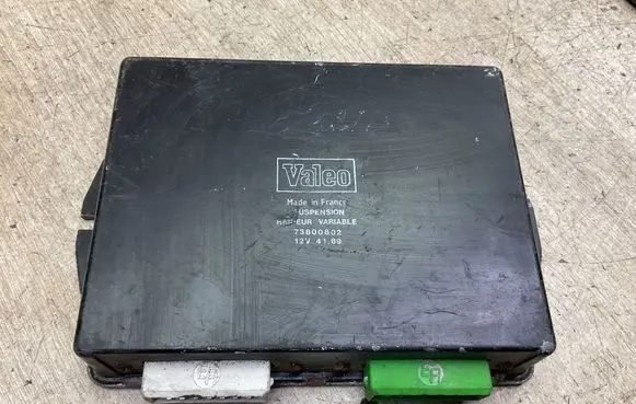 Citroen XM Suspension control unit/module 73800802