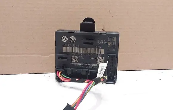 Skoda Superb B6 (3T) Door control unit/module 7N0959792A