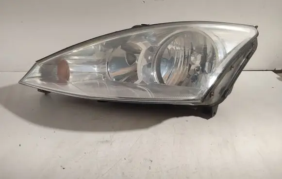 Ford Focus Headlight/headlamp 2m5113w030be