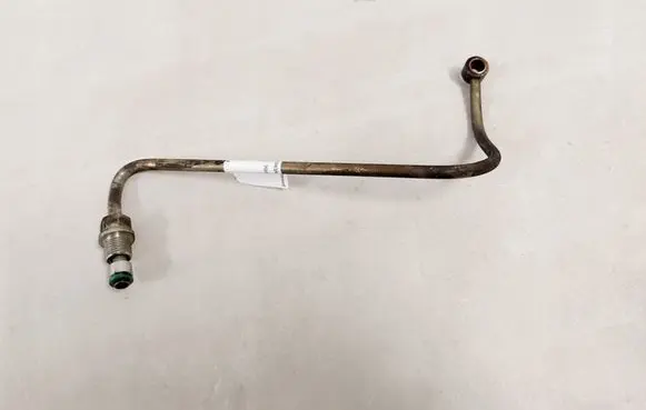 Nissan Juke I F15 Turbo turbocharger oiling pipe/hose