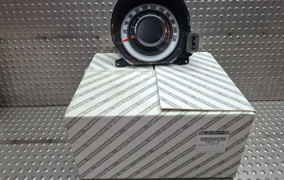 Fiat 500 Speedometer (instrument cluster) S26340049 735624423