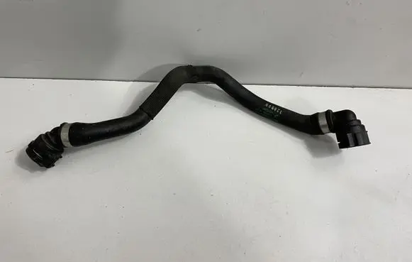 BMW 5 F10 F11 Engine coolant pipe/hose 7582895