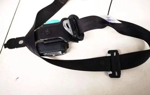 Chrysler Voyager Rear seatbelt p04680516ab