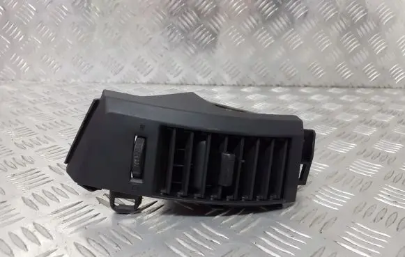 Mazda 5 Dashboard air vent grill cover trim 