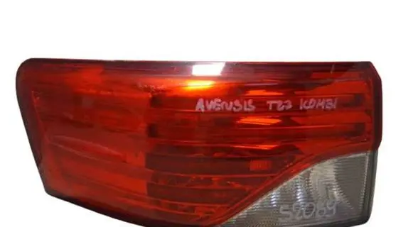 Toyota Avensis T270 Rear/tail lights