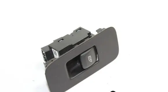 Volvo V40 Electric window control switch 31334569