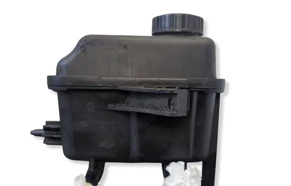 Peugeot 607 Power steering fluid tank/reservoir 9632497280