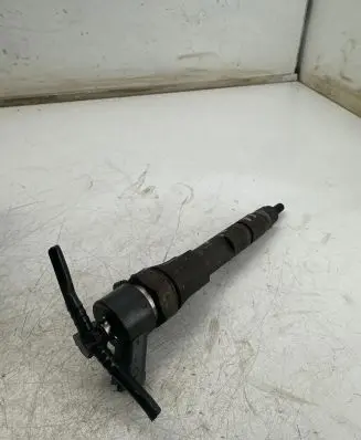 Volvo S40, V40 Fuel injector 8200238528
