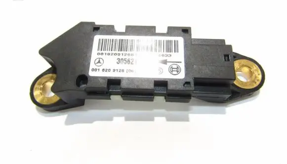 Mercedes-Benz CLC CL203 Airbag deployment crash/impact sensor 305621002