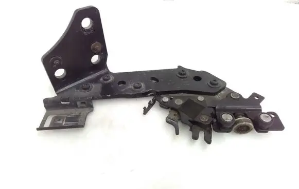 Ford Grand C-MAX Sliding door lower roller guide/hinge AM51U25001AH