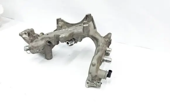 Mercedes-Benz B W246 W242 Generator/alternator bracket A6512011709 08062013 LF00071