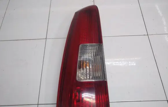 Volvo V70 Rear/tail lights 9154493CE