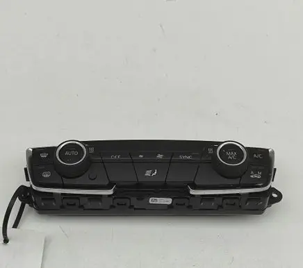 BMW X1 F48 F49 Interior fan control switch 9461404