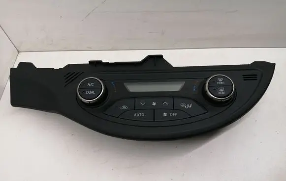 Toyota Yaris Climate control unit 75F206 559000D810