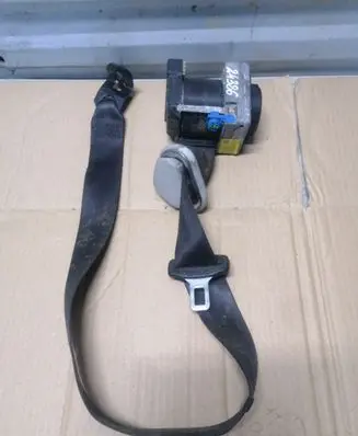 Volkswagen Golf IV Front seatbelt 1J4857705J
