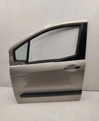 Ford Transit Courier Front door