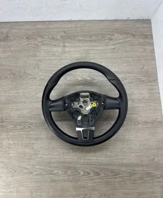 Volkswagen Amarok Steering wheel 2H0419091E