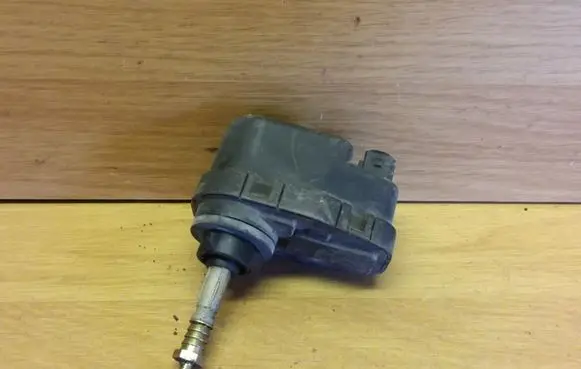 Ford Escort Headlight level adjustment motor 93AG13K198AA