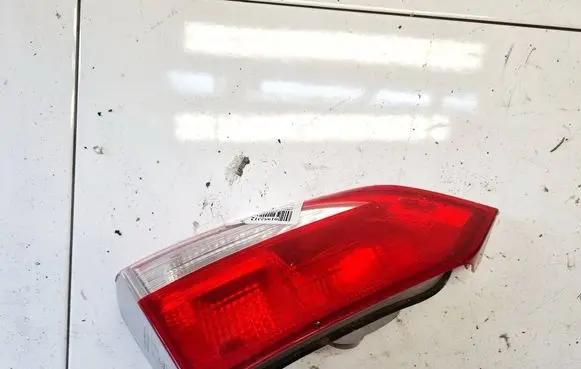 Ford Focus Tailgate rear/tail lights
