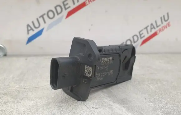 BMW 1 F20 F21 Mass air flow meter 8605565 0280218324