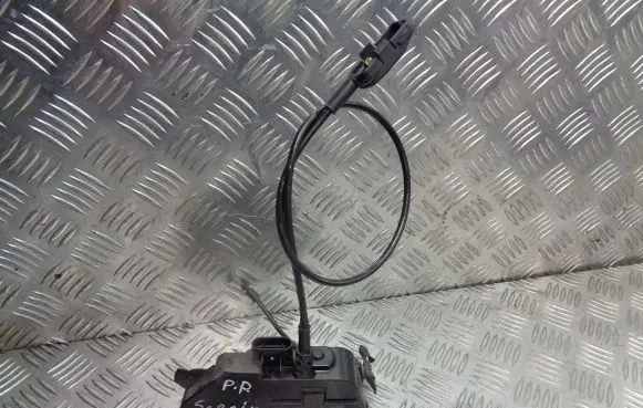 Renault Scenic II - Grand scenic II Front door lock