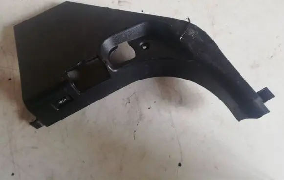 Foot area side trim