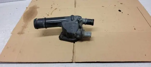 Volkswagen Caddy Engine coolant pipe/hose 03G121132B