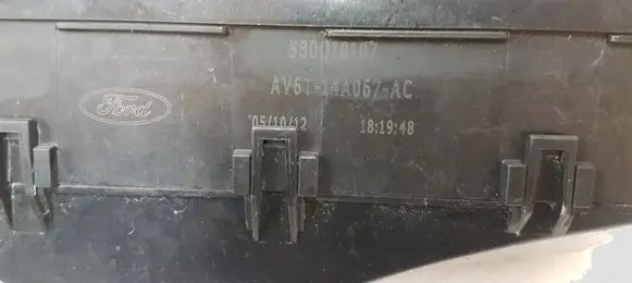 Volvo V40 Fuse module AV6T14A067AC 5B0Q10107