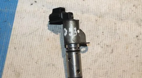 Volvo XC90 Camshaft vanos timing valve 7g9n9m424AA