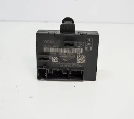 Audi A3 S3 8V Door control unit/module 5Q0959595B