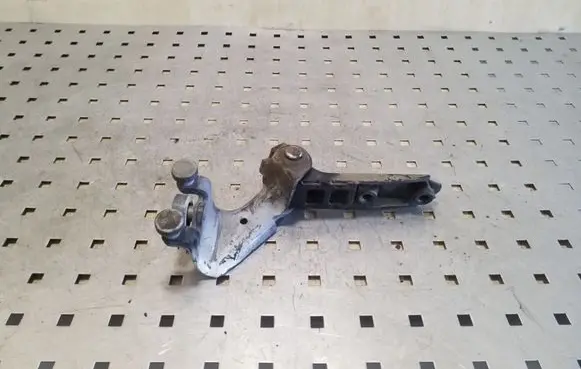 Volkswagen Transporter - Caravelle T5 Sliding door middle roller runner 7H0843336B