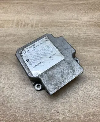Volkswagen Touran I Airbag control unit/module 1T0909605C
