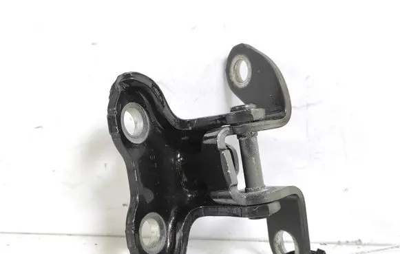 Rear door upper hinge