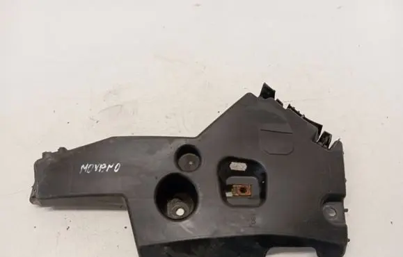 Front bumper mounting bracket