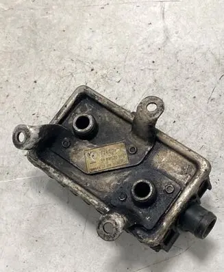 BMW 3 E36 Oil filter mounting bracket 5989070101 23298R0001 1124532