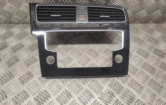Volkswagen Golf VII Radio/GPS head unit trim 5G1819743