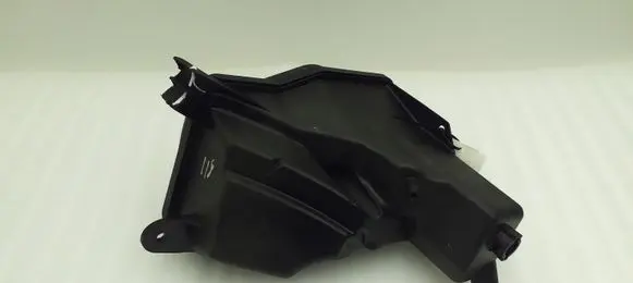 BMW 1 E82 E88 Coolant expansion tank/reservoir 7810592 17137810592