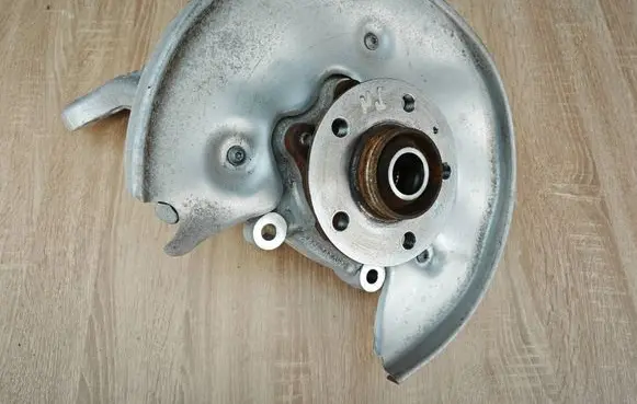 Audi A7 S7 4G Rear wheel hub 8R0505432F 8K0407613B
