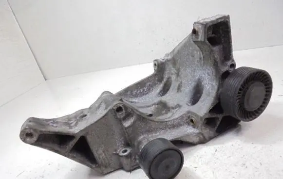 BMW X3 E83 Engine mounting bracket 7802639
