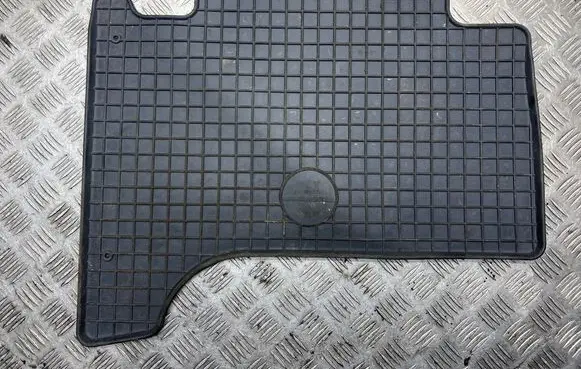 Toyota Land Cruiser (J120) Rear floor mat 
