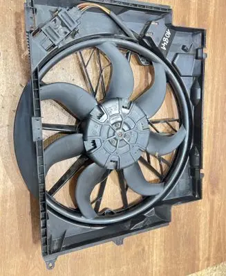 BMW 3 E90 E91 Electric radiator cooling fan 7801647 7561713