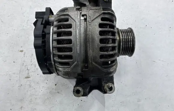 Volkswagen PASSAT CC Generator/alternator 06B903016AB 0124525088
