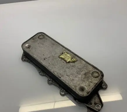 Mercedes-Benz E W212 Oil filter mounting bracket A6421800165 6421800165