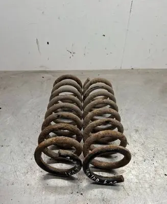 Mercedes-Benz C W203 Rear coil spring