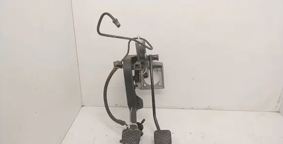BMW 3 E36 Pedal assembly 1161962042