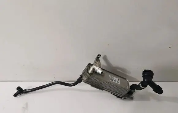 BMW 7 G11 G12 Engine oil radiator 8514515
